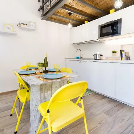 아파트 Mini-loft Center Ac & Wifi