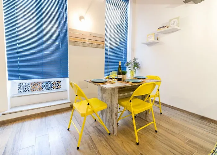 Mini-loft Center Ac & Wifi Apartmán